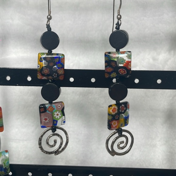 Handmade vintage necklace and earrings set. Hand blown beads. - Picture 2 of 6